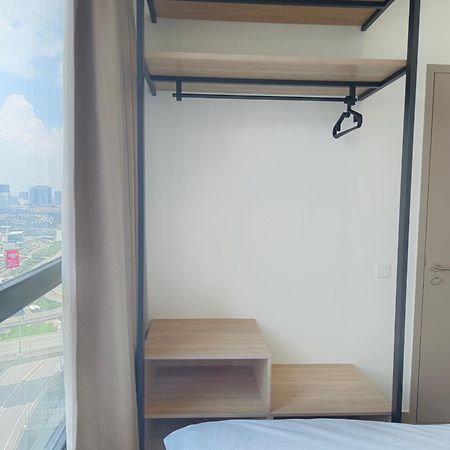 Mossaz Suites Empire City By Starwood Petaling Jaya Bagian luar foto