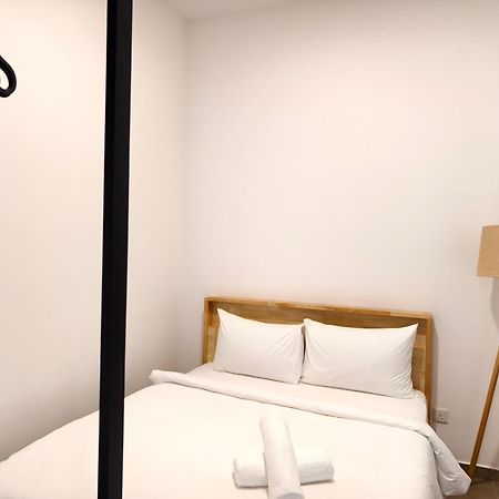 Mossaz Suites Empire City By Starwood Petaling Jaya Bagian luar foto