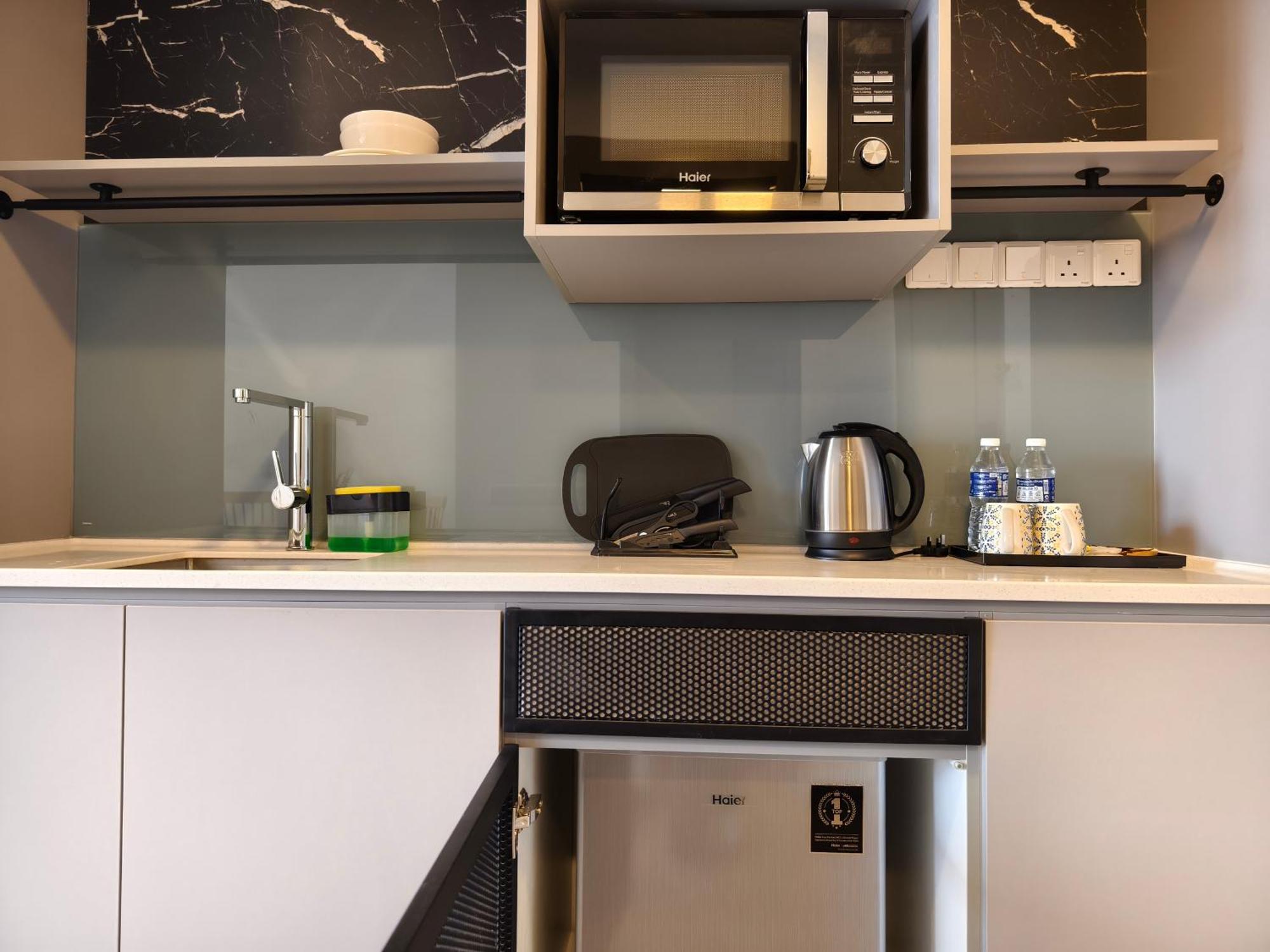 Mossaz Suites Empire City By Starwood Petaling Jaya Bagian luar foto
